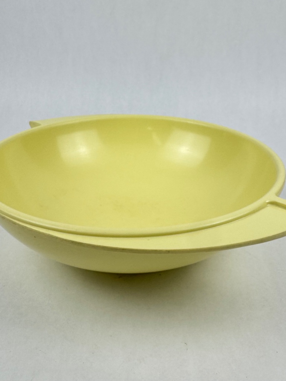 Vintage MCM Boonton Ware Melamine Butter Yellow 8” Winged Serving Bowl USA